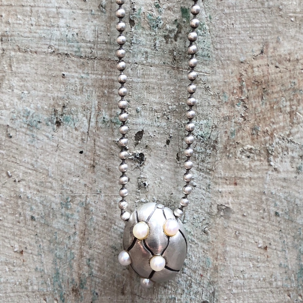 Lisa Jenks Sterling Silver/ Pearl Pendant Necklace